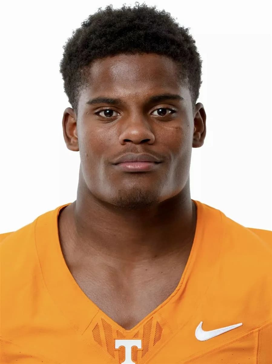 Boo Carter headshot